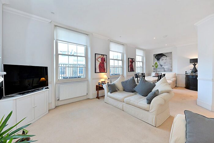 2 Bedroom Flat To Rent In Moreton Close, Westminster, London, SW1V