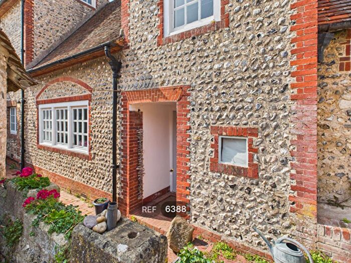 5 Bedroom Apartment To Rent In The Grange Flat, The Green, Brighton, BN2