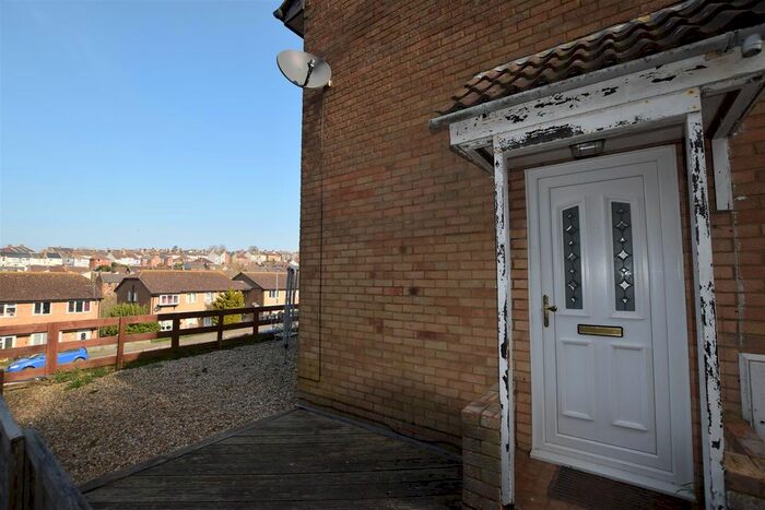 2 Bedroom Terraced House To Rent In Pinders Road, Hastings, TN35