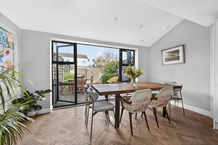 4 Bedroom Terraced House For Sale In Nigel Road, London, SE15