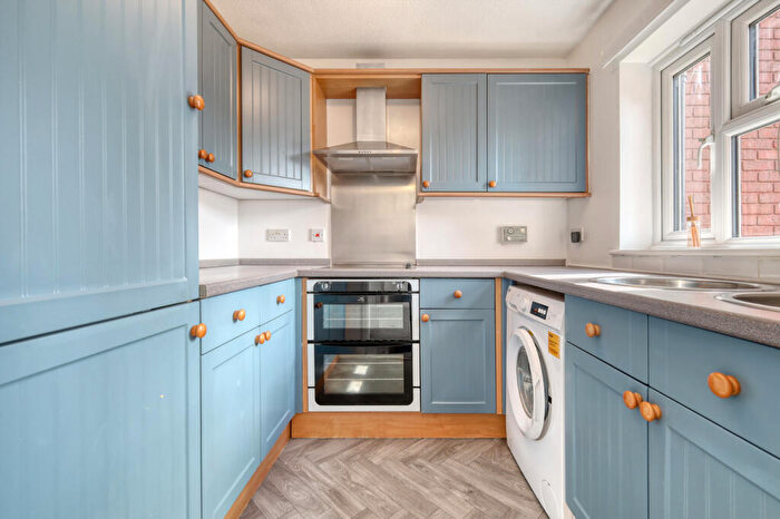 1 Bedroom Maisonette To Rent In Vernon Corner, Back Lane, CM4