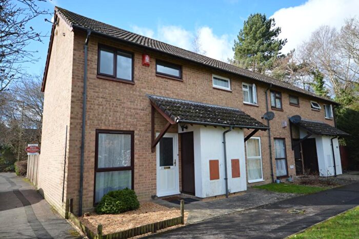 2 Bedroom End Of Terrace House To Rent In Ashlet Gardens, Ashlet, New Milton, Hampshire., BH25