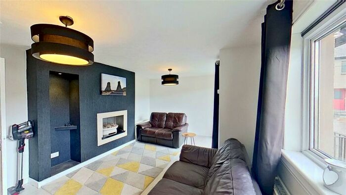 2 Bedroom Flat To Rent In Rannoch Road, Edinburgh, Midlothian, EH4