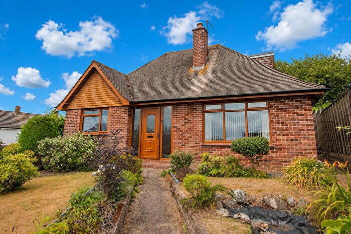 3 Bedroom Bungalow For Sale In Oak Close, Ottery St Mary, EX11