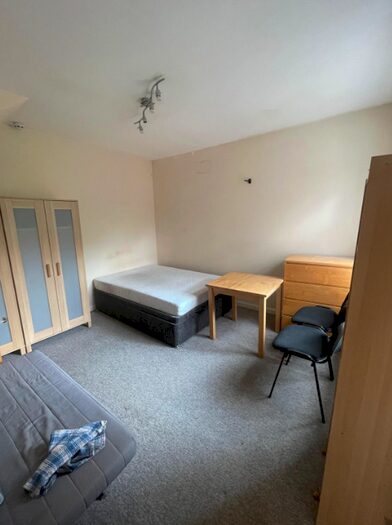 1 Bedroom Flat To Rent In The Grove, London, N3