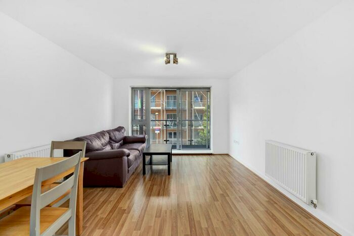 1 Bedroom Flat To Rent In Merchant Street, London, E3