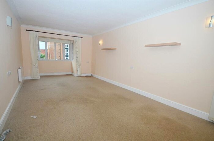 2 Bedroom Flat For Sale In Homewater House, Upper High Street, Epsom, KT17