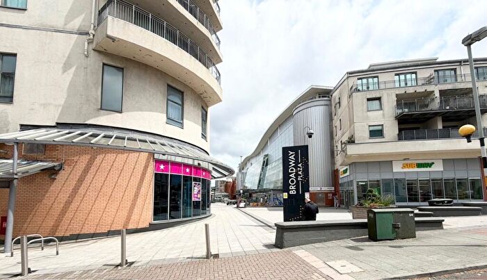 1 Bedroom Apartment To Rent In Broadway Plaza, Francis Road, Ladywood, Birmingham, B16