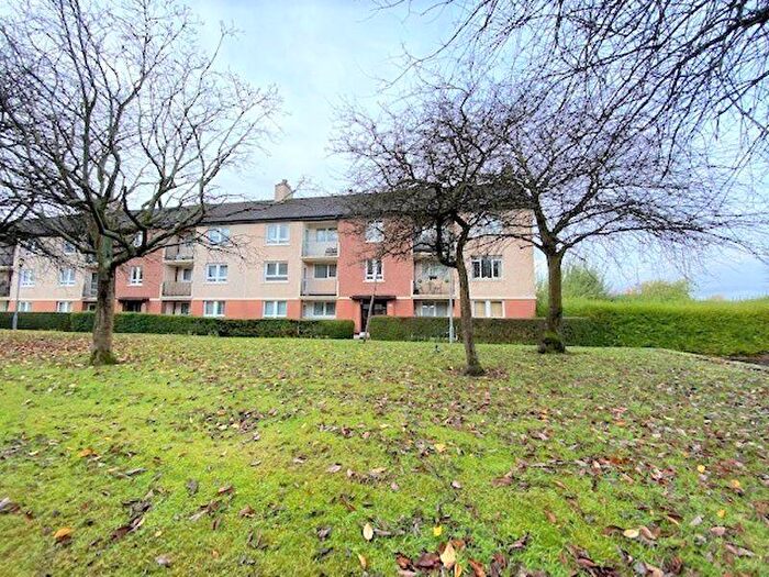 2 Bedroom Flat To Rent In Lesmuir Place, Scotstoun, G14