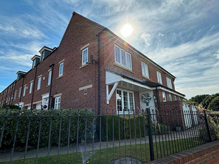 2 Bedroom Semi-Detached House To Rent In Kings Sconce Avenue, Newark, NG24