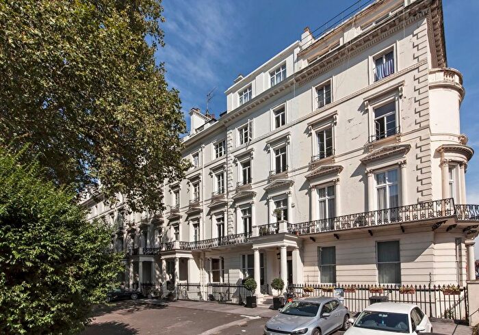 3 Bedroom Flat For Sale In Westbourne Terrace, Bayswater, W2