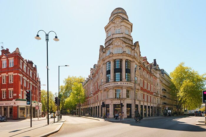 3 Bedroom Flat For Sale In Empire House, Thurloe Place, South Kensington, London, SW7