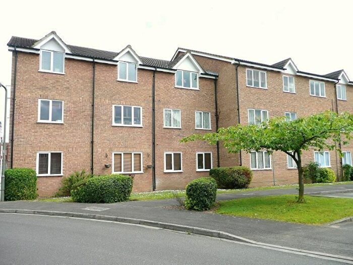 1 Bedroom Flat To Rent In Sunbury-On-Thames, Seymour Way, TW16