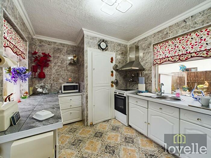 2 Bedroom Detached Bungalow For Sale In Somersby Avenue, Mablethorpe, LN12