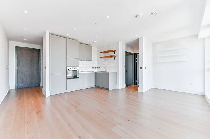 1 Bedroom Flat For Sale In High Street, Central Croydon, Croydon, CR0