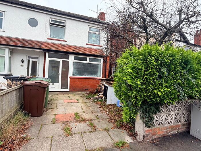 3 Bedroom Semi-detached House For Sale In Pool Street, Southport, PR9
