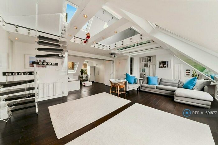 3 Bedroom Penthouse To Rent In Humber Road, London, SE3