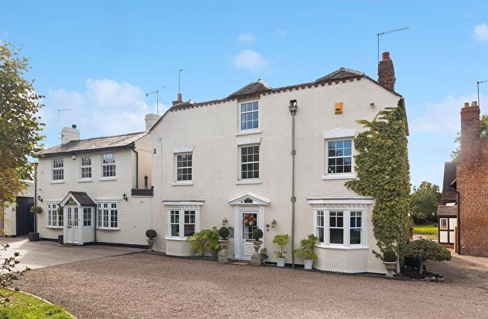 4 Bedroom Link Detached House For Sale In Holly Green House, Holly Green, Upton-Upon-Severn, Worcester, WR8