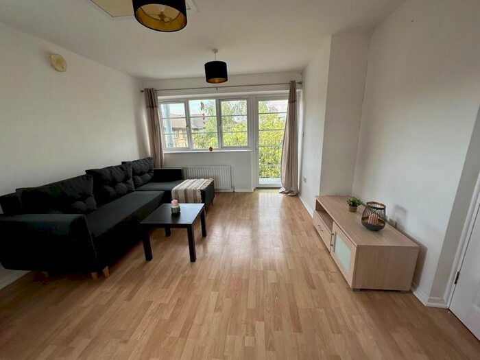 1 Bedroom Flat To Rent In Sycamore Avenue, London, E3