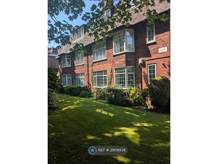 2 Bedroom Flat To Rent In Shrewsbury Road, Prenton, CH43