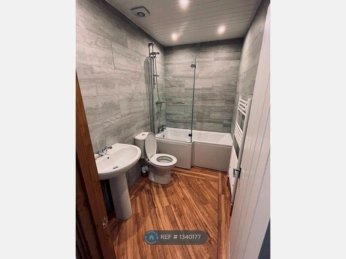 4 Bedroom Terraced House To Rent In Grainger Street, Darlington, DL1