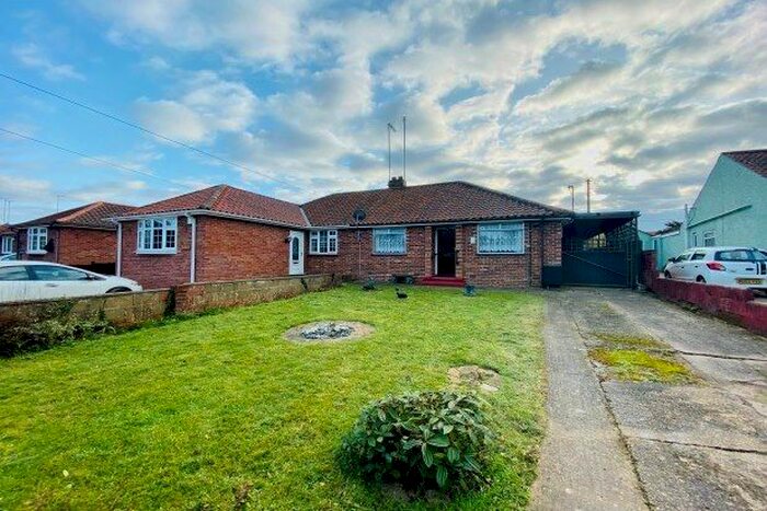 2 Bedroom Bungalow To Rent In Gunton Lane, Norwich, NR5