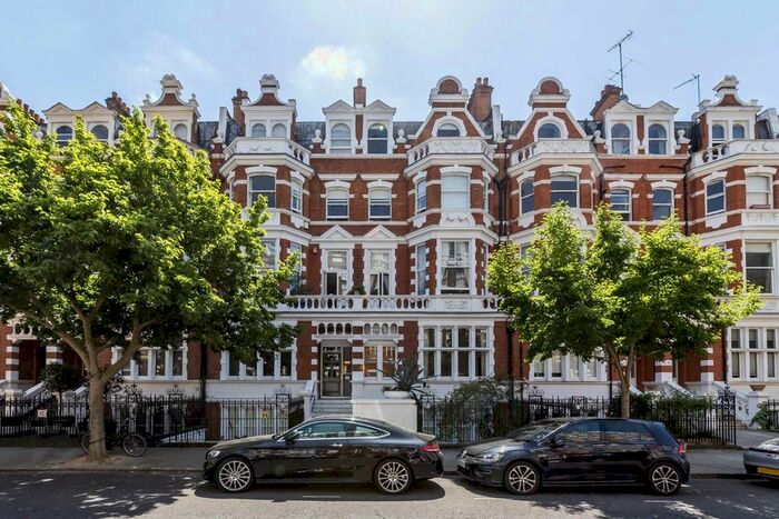 1 Bedroom Flat To Rent In Bolton Gardens, London, SW5