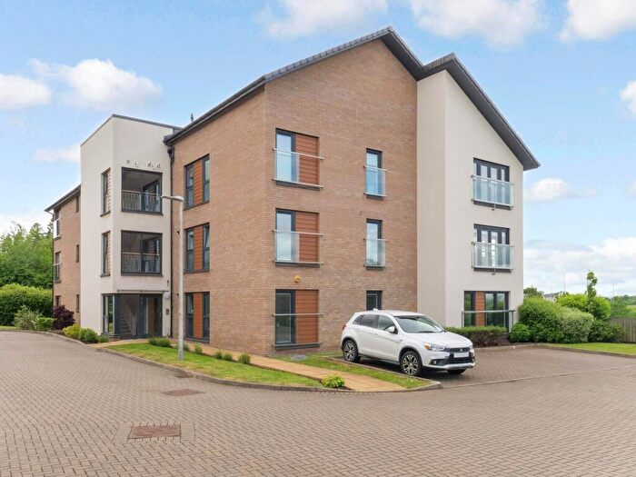 2 Bedroom Flat For Sale In Gardenia Gate, East Kilbride, Glasgow, South Lanarkshire, G74