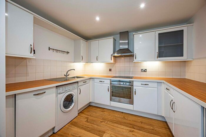 2 Bedroom Apartment To Rent In Upper College Street, Nottingham, NG1