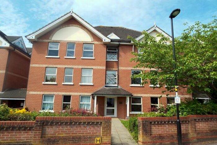 1 Bedroom Flat To Rent In Chatsworth House, Southampton SO17