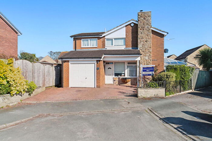 5 Bedroom Detached House For Sale In Rose Lea Close, Hillam, North Yorkshire, LS25