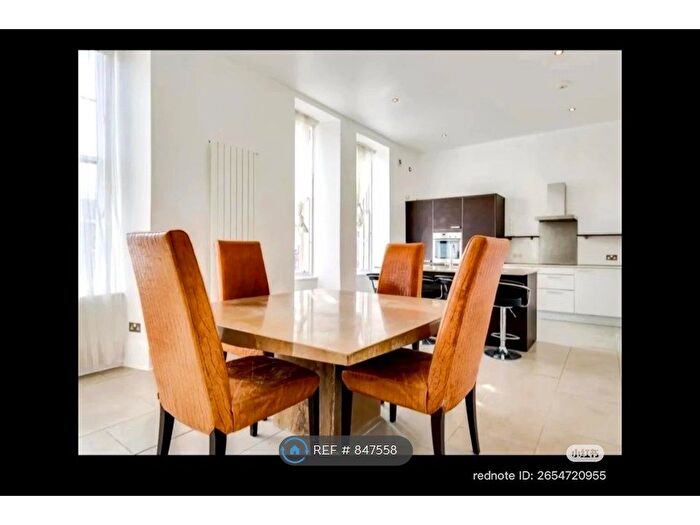 3 Bedroom Flat To Rent In Sandyford Place, Glasgow, G3