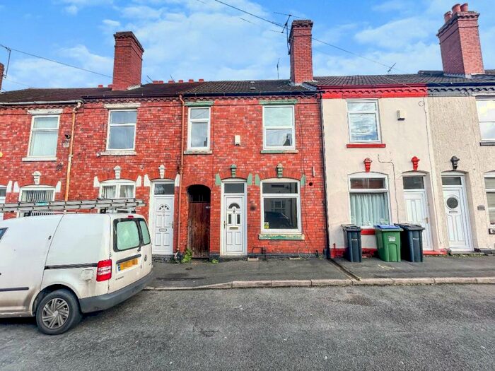 3 Bedroom Terraced House To Rent In Hall Street, Cradley Heath, B64