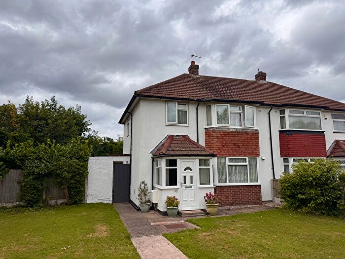 3 Bedroom Semi-Detached House To Rent In Canberra Square, Warrington, WA2
