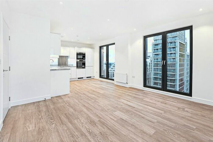 2 Bedroom Flat To Rent In Causeway House, Osiers Square, Creek Lane, Wandsworth, SW18