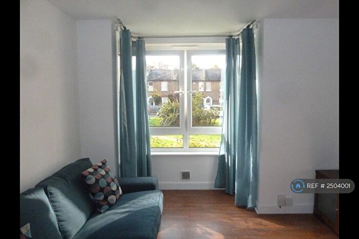 1 Bedroom Flat To Rent In Hassendean Road, London, SE3