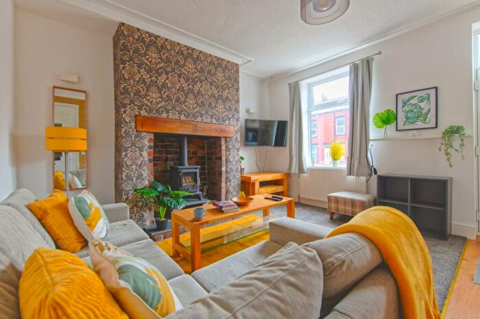 3 Bedroom Terraced House To Rent In Vinery Terrace, Leeds, LS9