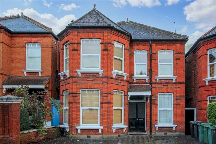 1 Bedroom Flat To Rent In Fordwych Road, Cricklewood, NW2