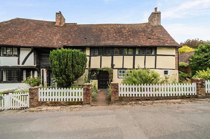 3 Bedroom Semi Detached House For Sale In The Row, Elham, CT4
