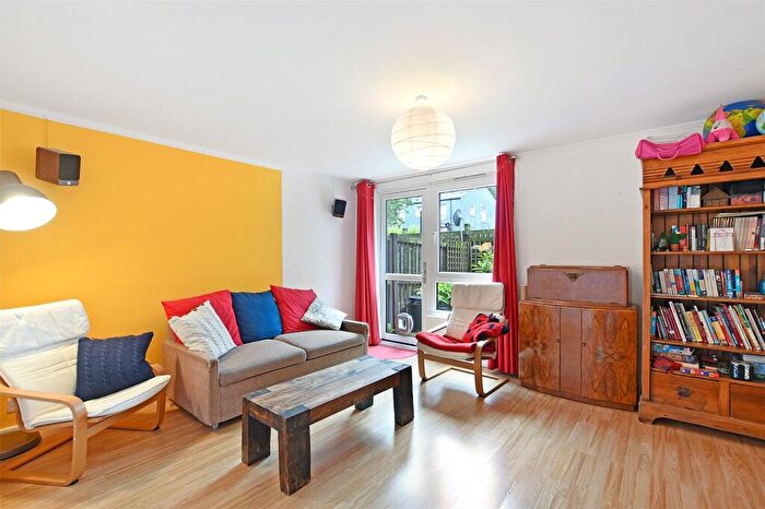 3 Bedroom Flat To Rent In Desmond Street, London, SE14