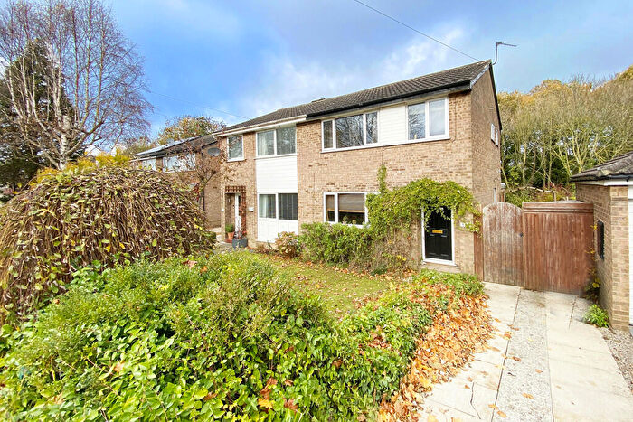 3 Bedroom Semi-Detached House For Sale In Tennyson Avenue, Harrogate, HG1