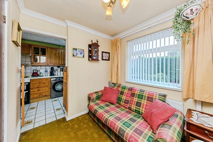 2 Bedroom End Of Terrace House For Sale In Sandgate Road, Macclesfield, Cheshire, SK10
