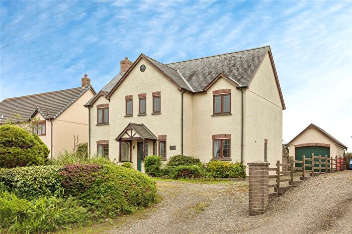 4 Bedroom Detached House For Sale In Betws Ifan, Beulah, Newcastle Emlyn, Ceredigion, SA38