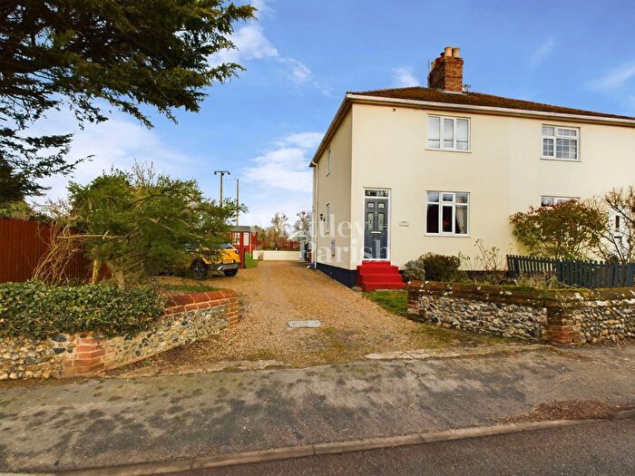 2 Bedroom Cottage For Sale In The Street, Redgrave, Diss, IP22