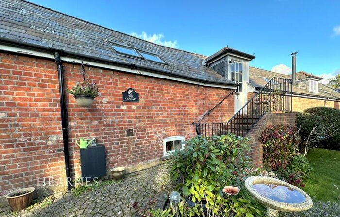 4 Bedroom Terraced House For Sale In Throop Road, Throop, Bournemouth, BH8