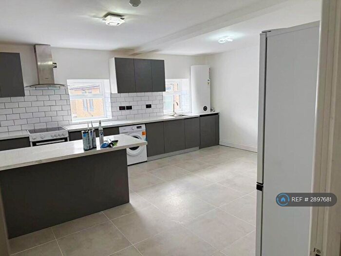 3 Bedroom Flat To Rent In Front St, Chester Le Street, DH3