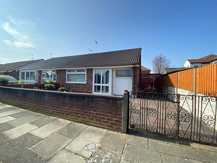 2 Bedroom Bungalow To Rent In Longacre Close, Wallasey, CH45