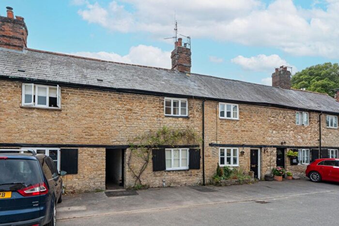 2 Bedroom Cottage To Rent In Mill Road, Wolvercote, Oxford, Oxfordshire, OX2