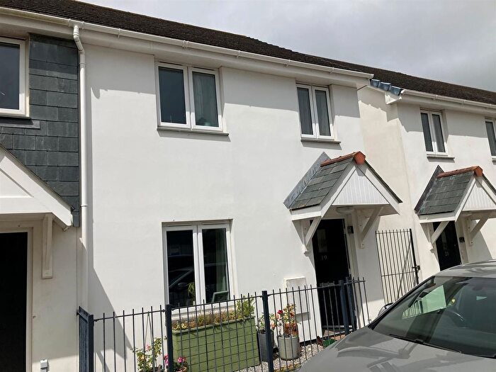 3 Bedroom End Of Terrace House For Sale In Carland View, St. Newlyn East, Newquay, TR8