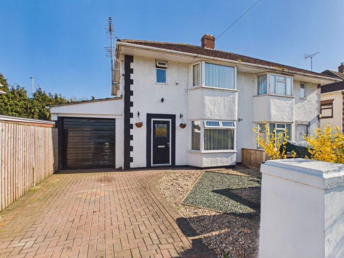 3 Bedroom Semi-Detached House For Sale In Hempsted Lane, Hempsted, Gloucester, GL2